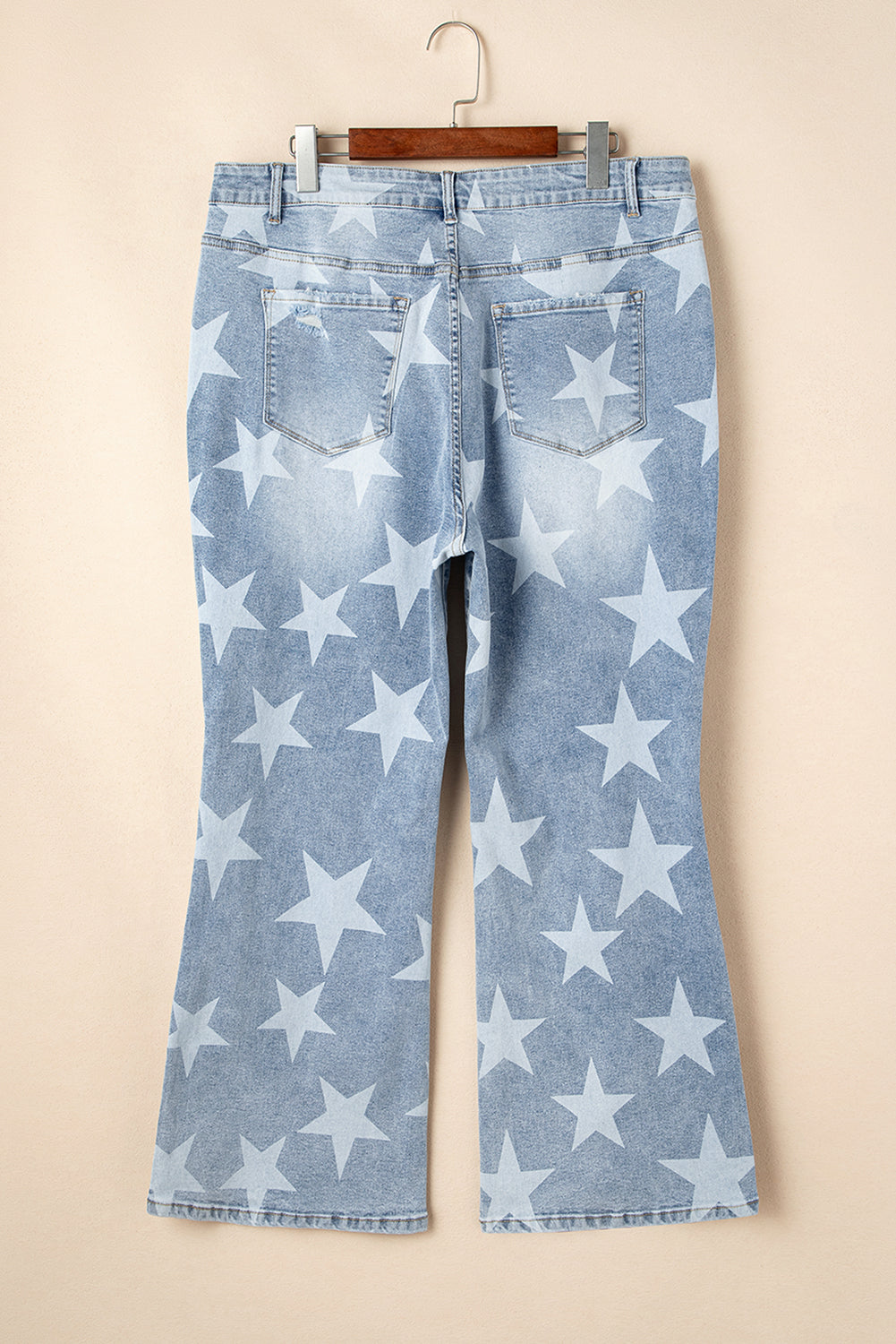 Star Buttoned Slit Knee Distressed Jeans